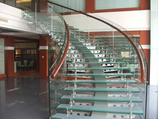 Hình ảnh cầu thang kính